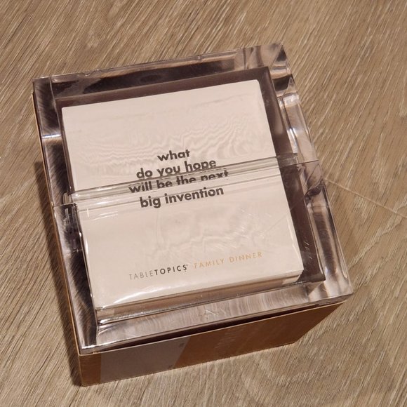 TableTopics Family Dinner -135 Conversation Cards (for all ages) - Picture 4 of 6